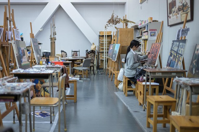 Hiroshima teens relay atom bomb horror with art- Ảnh 2.