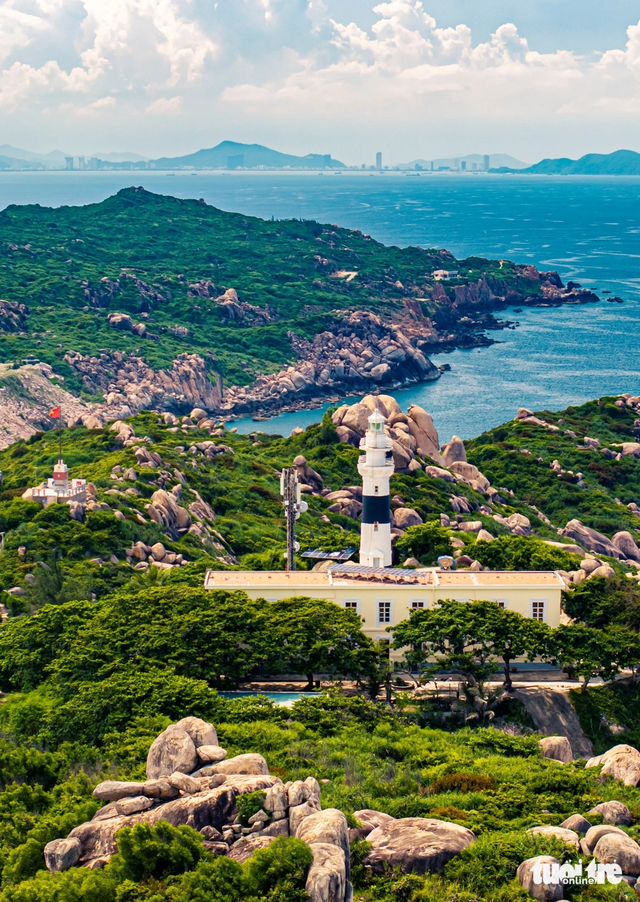 Check out Cu Lao Xanh, a peaceful emerald island off central Vietnam- Ảnh 2. Check out Cu Lao Xanh, a peaceful emerald island off central Vietnam- Ảnh 2.