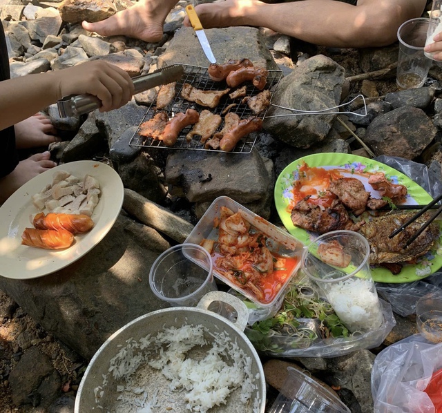 Tránh nóng tại 3 tọa độ suối thác mát lạnh - Ảnh 3.