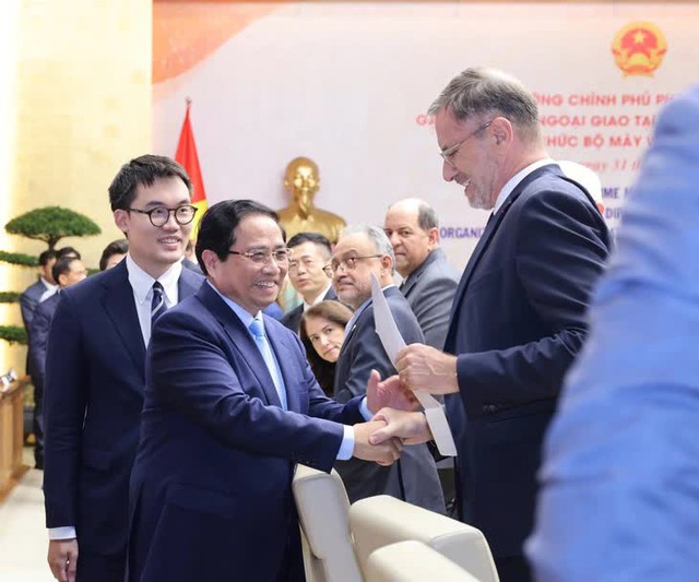 Vietnam's 2-tiered local administration model gains praise from diplomatic corps- Ảnh 1. Vietnam's 2-tiered local administration model gains praise from diplomatic corps- Ảnh 1.