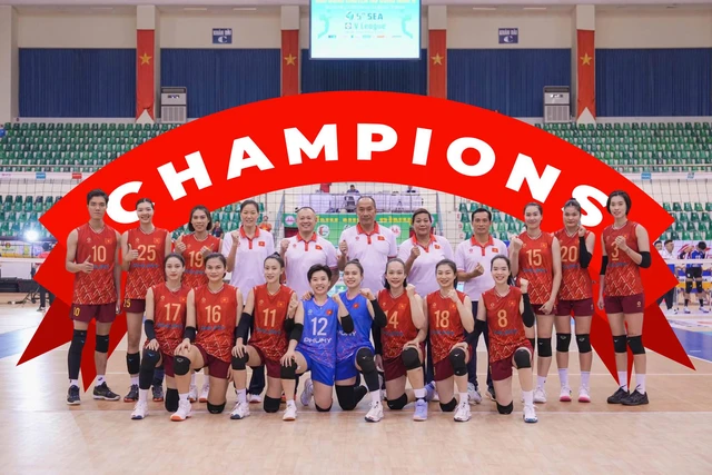 Vô địch chặng 2 SEA V.League 2025, bóng chuyền nữ Việt Nam đi vào lịch sử  - Ảnh 2.