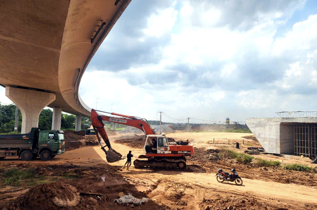 Plan to shift all int’l flights from Tan Son Nhat airport to Long Thanh airport seen as strategic move- Ảnh 1.