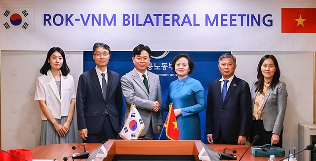 South Korea considers increasing intake of Vietnamese workers- Ảnh 2. South Korea considers increasing intake of Vietnamese workers- Ảnh 2.