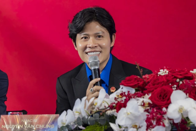 Tùng Dương tung MV mừng Quốc khánh, hứa hẹn thành hit mới sau ‘Tái sinh’ - Ảnh 3.