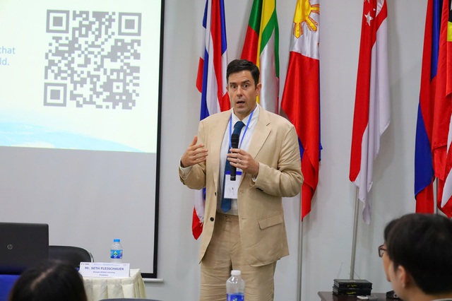 English-medium instruction in Vietnam sparks challenges for students, educators - Ảnh 1. English-medium instruction in Vietnam sparks challenges for students, educators - Ảnh 1.