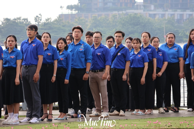 Lễ chào cờ 'Tôi yêu Tổ quốc tôi' đầy tự hào tại TP.HCM- Ảnh 2.