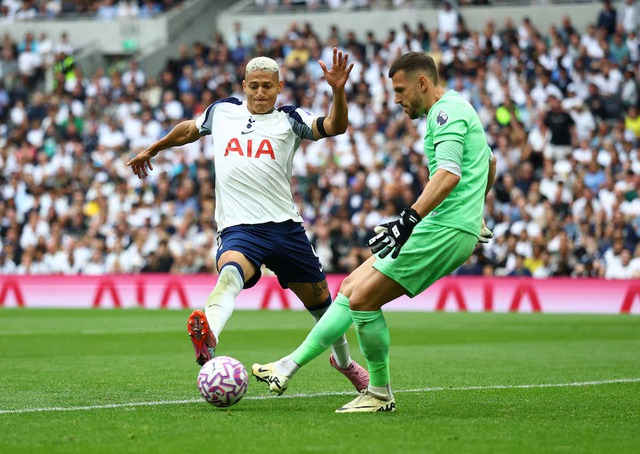 Dazzling double for Richarlison, winning return to Premier League for Sunderland- Ảnh 2. Dazzling double for Richarlison, winning return to Premier League for Sunderland- Ảnh 2.