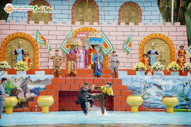 30 years of Vietnam’s Suoi Tien Theme Park: Steadfast in a dream with a national shape - Ảnh 2.