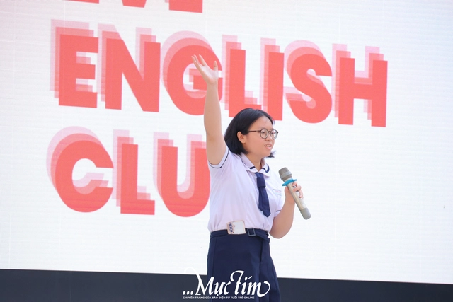 Học sinh Trường THPT Vĩnh Lộc nhảy random dance, làm quen các câu lạc bộ trong năm học mới- Ảnh 2.
