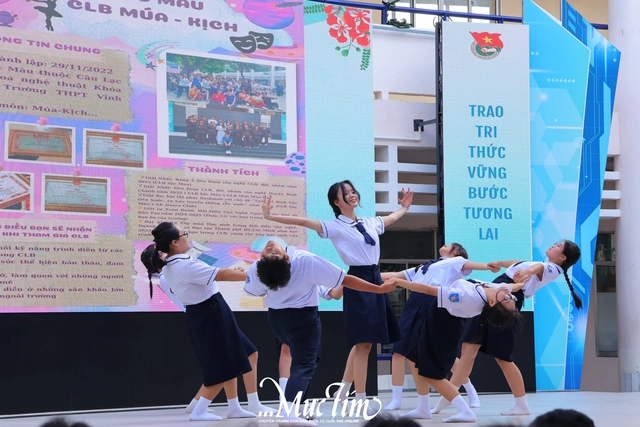 Học sinh Trường THPT Vĩnh Lộc nhảy random dance, làm quen các câu lạc bộ trong năm học mới- Ảnh 20.