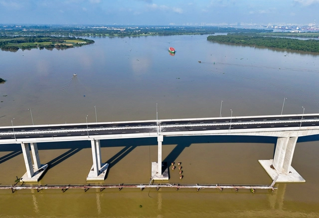 Vietnam opens Nhon Trach Bridge linking Dong Nai and Ho Chi Minh City - Ảnh 4.