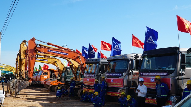 Vietnam launches or completes infrastructure projects worth almost $49bn across 34 cities, provinces- Ảnh 14.