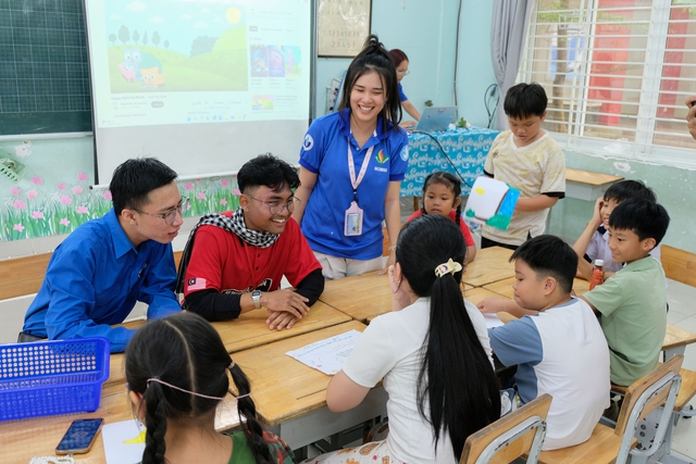 Mùa hè xanh rực rỡ của chiến sĩ tình nguyện Malaysia và Việt Nam- Ảnh 2.