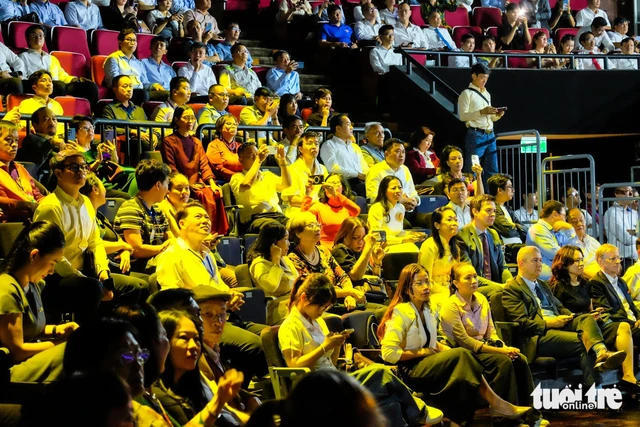 Ho Chi Minh City inaugurates multi-purpose circus and performing arts theater - Ảnh 5.