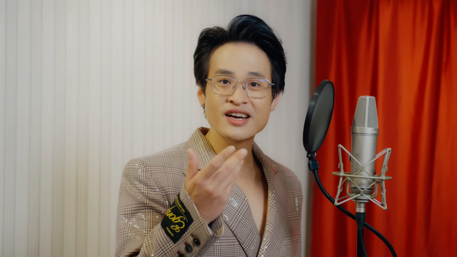 Hà Anh Tuấn: 'Tôi tự hào khi hát ca khúc về lá cờ Tổ quốc'- Ảnh 1.