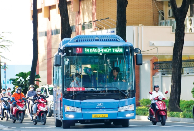 Có thêm 27 tuyến xe buýt điện mới toanh, gen alpha sẵn sàng check-in chưa?- Ảnh 1.