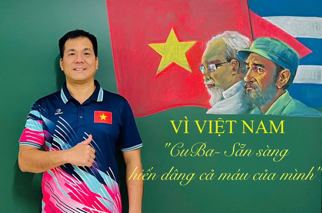 Thầy giáo Nghệ An từng gây chú ý với các bức tranh bảng phấn, muốn chạm đến trái tim học sinh - Ảnh 1.
