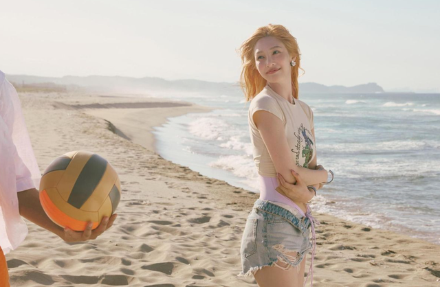 Không chỉ Joy, Chaeyoung hay Haechan, hàng loạt idol đình đám solo khuấy đảo mùa thu- Ảnh 1.