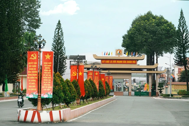 Điểm chuẩn 2 trường Sĩ quan Lục quân năm 2025 - Ảnh 1.