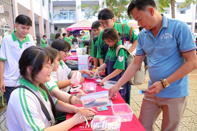 Hành trình mới đầy hứa hẹn của học sinh khối 10 Trường THPT Dương Văn Thì- Ảnh 26.