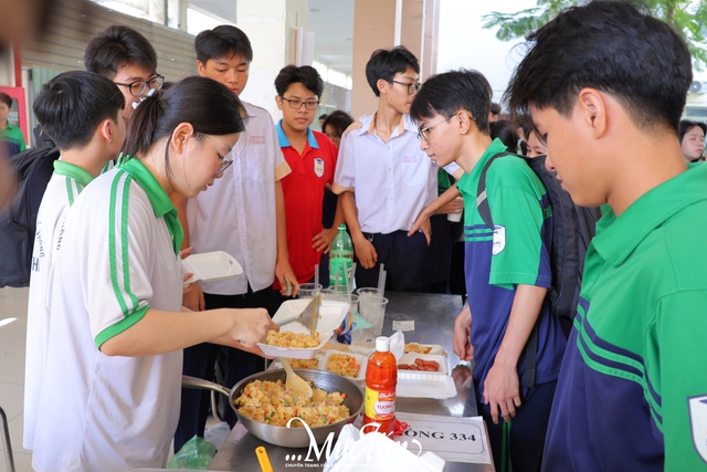 Hành trình mới đầy hứa hẹn của học sinh khối 10 Trường THPT Dương Văn Thì- Ảnh 29.