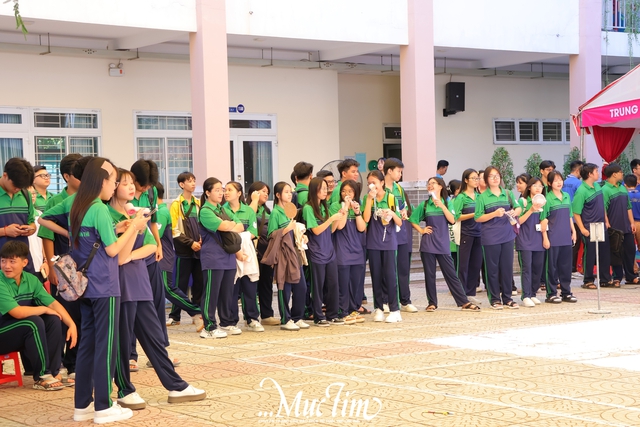 Hành trình mới đầy hứa hẹn của học sinh khối 10 Trường THPT Dương Văn Thì- Ảnh 32.