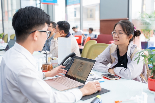 Điểm chuẩn Trường đại học Công nghệ TP.HCM năm 2025 cao nhất là 21 điểm- Ảnh 1.