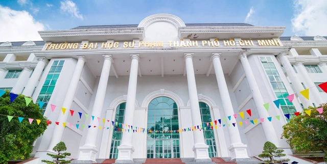 Trường đại học Sư phạm TP.HCM công bố điểm chuẩn 2025, ngành cao nhất 29,38 điểm- Ảnh 1.