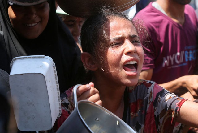 Gaza City officially in famine, with hunger spreading, says global hunger monitor - Ảnh 4.