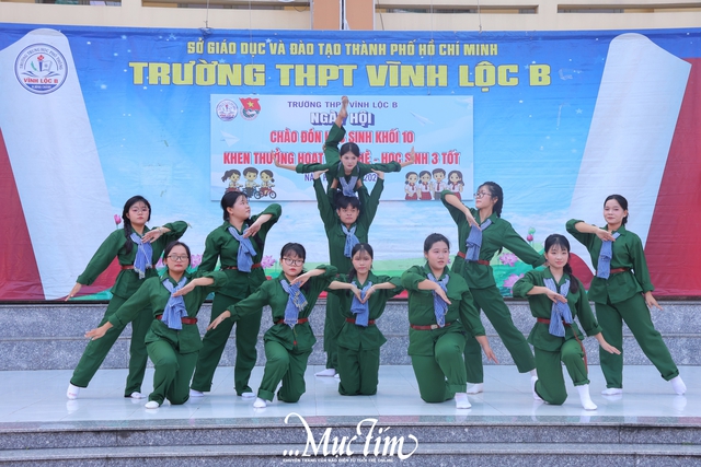 3 điều ấn tượng nhất tại ngày hội chào đón học sinh khối 10 Trường THPT Vĩnh Lộc B - Ảnh 9.