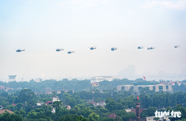 Spectacular aerial display over Hanoi’s Ba Dinh Square as preparation continues for National Day celebration
- Ảnh 1. Spectacular aerial display over Hanoi’s Ba Dinh Square as preparation continues for National Day celebration
- Ảnh 1.
