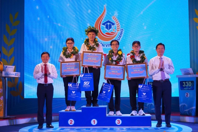 Trực tiếp chung kết chương trình Đường đến vinh quang 2025: Nhựt Lam đăng quang - Ảnh 1.