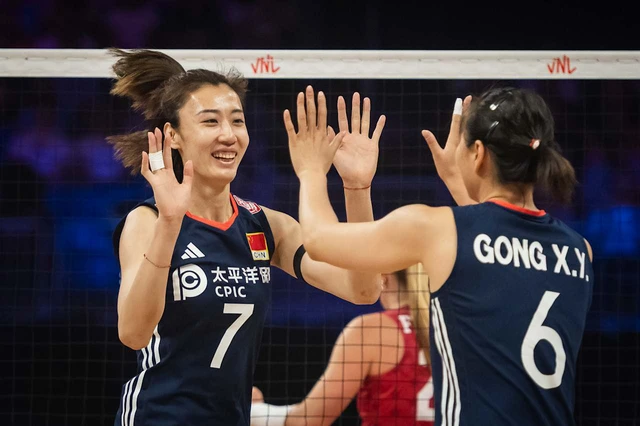 Trực tiếp bóng chuyền nữ vô địch thế giới 25-8: Trung Quốc - Colombia  - Ảnh 1.