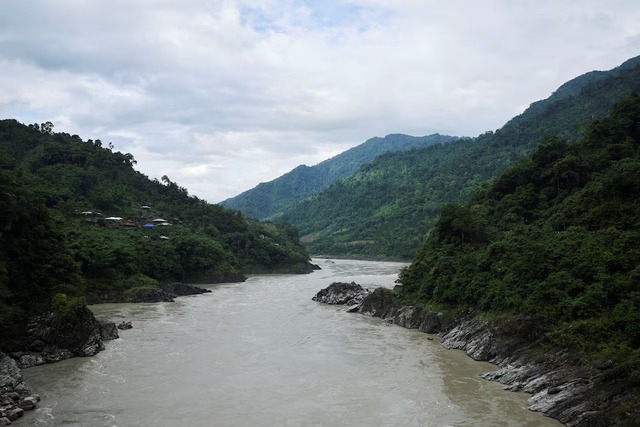China's new mega dam triggers fears of water war in India- Ảnh 1. China's new mega dam triggers fears of water war in India- Ảnh 1.