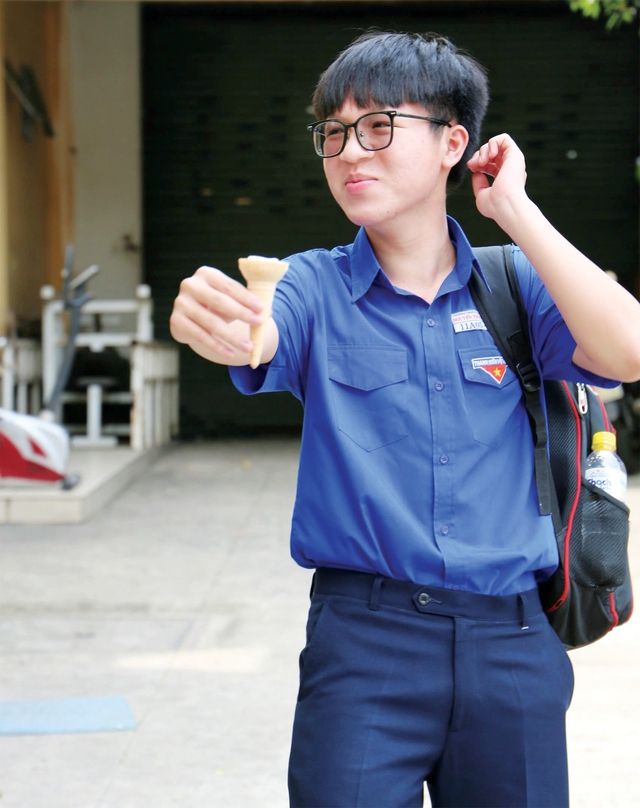 Năm học mới sắp bắt đầu rồi, chuẩn chỉnh tác phong thôi - Ảnh 1.