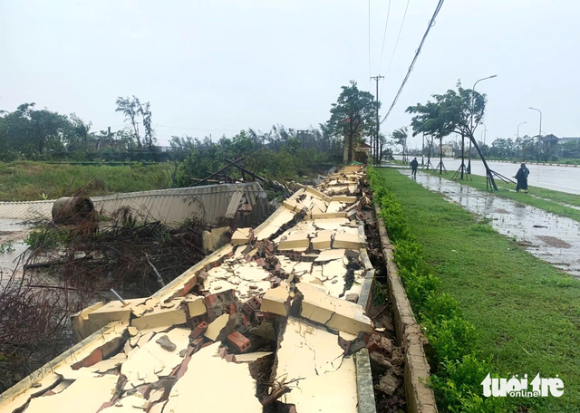 Storm Kajiki leaves widespread destruction across north-central Vietnam- Ảnh 11. Storm Kajiki leaves widespread destruction across north-central Vietnam- Ảnh 11.