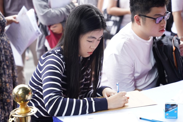 Trường đại học Bách khoa TP.HCM gia hạn thời gian nhập học do thời tiết xấu - Ảnh 1.