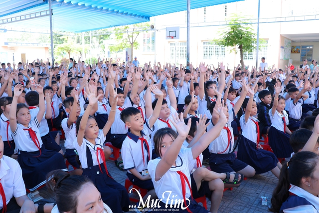Tổng kết chương trình Sách báo trao tay - Điều hay sẽ đến: Tạm biệt mùa hè nhiều niềm vui!- Ảnh 18.