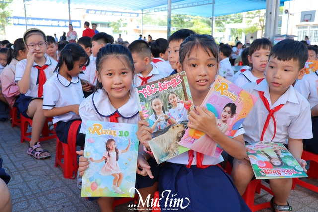 Tổng kết chương trình Sách báo trao tay - Điều hay sẽ đến: Tạm biệt mùa hè nhiều niềm vui!- Ảnh 7.