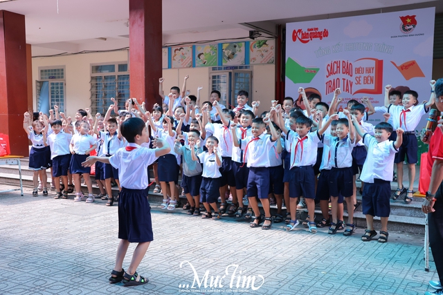 Tổng kết chương trình Sách báo trao tay - Điều hay sẽ đến: Tạm biệt mùa hè nhiều niềm vui!- Ảnh 5.
