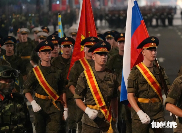 Официально началась общегосударственная репетиция парада в честь 80-летия Национального дня - Фото 2.
