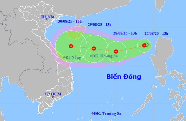 New tropical depression forms in East Vietnam Sea - Ảnh 1.