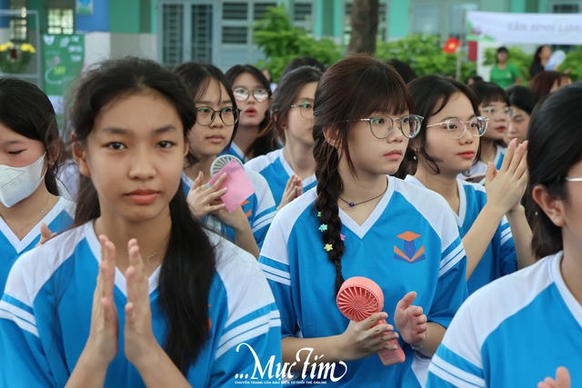 Chụp photobooth, random dance tại ngày hội chào đón học sinh khối 10 Trường THPT Tân Bình- Ảnh 7.