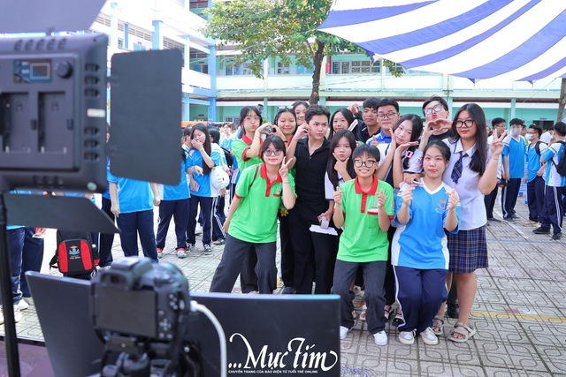 Chụp photobooth, random dance tại ngày hội chào đón học sinh khối 10 Trường THPT Tân Bình- Ảnh 10.
