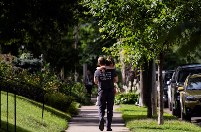 Shooter kills two Minneapolis school children in Catholic church, wounds 17 others- Ảnh 1. Shooter kills two Minneapolis school children in Catholic church, wounds 17 others- Ảnh 1.