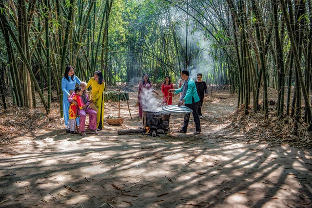 Photography exhibition highlights dynamic Ho Chi Minh City- Ảnh 12. Photography exhibition highlights dynamic Ho Chi Minh City- Ảnh 12.
