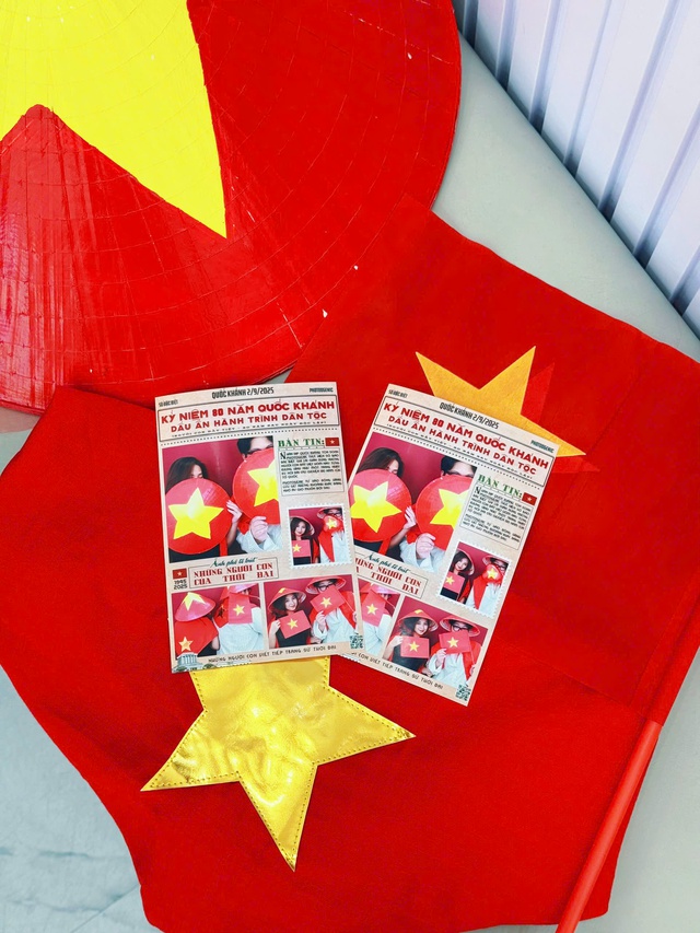 Gen Z TP.HCM rộn ràng check-in mừng Quốc khánh 2-9 - Ảnh 6.