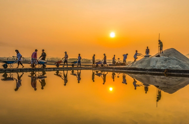 Photography exhibition highlights dynamic Ho Chi Minh City- Ảnh 8. Photography exhibition highlights dynamic Ho Chi Minh City- Ảnh 8.