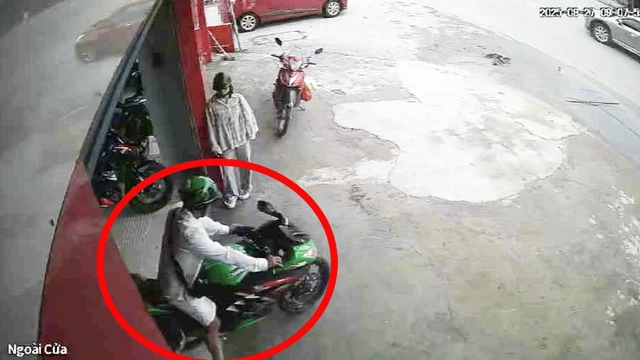 In Vietnam, man steals motorcycle, leaves girlfriend behind at dealership in bizarre heist - Ảnh 1. In Vietnam, man steals motorcycle, leaves girlfriend behind at dealership in bizarre heist - Ảnh 1.