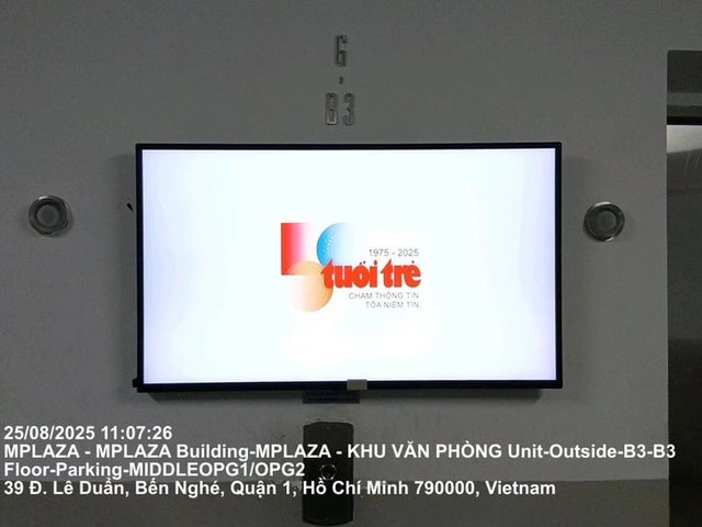 Tuoi Tre's 50th-anniversary logo shown on 5,000 elevator LCD screens in major cities - Ảnh 5. Tuoi Tre's 50th-anniversary logo shown on 5,000 elevator LCD screens in major cities - Ảnh 5.